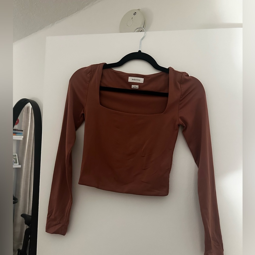 Babaton dark pink cropped top